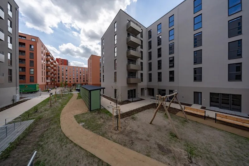 5-Zimmerwohnung mit WBS bis 140% im Neubauerstbezug — photo 1